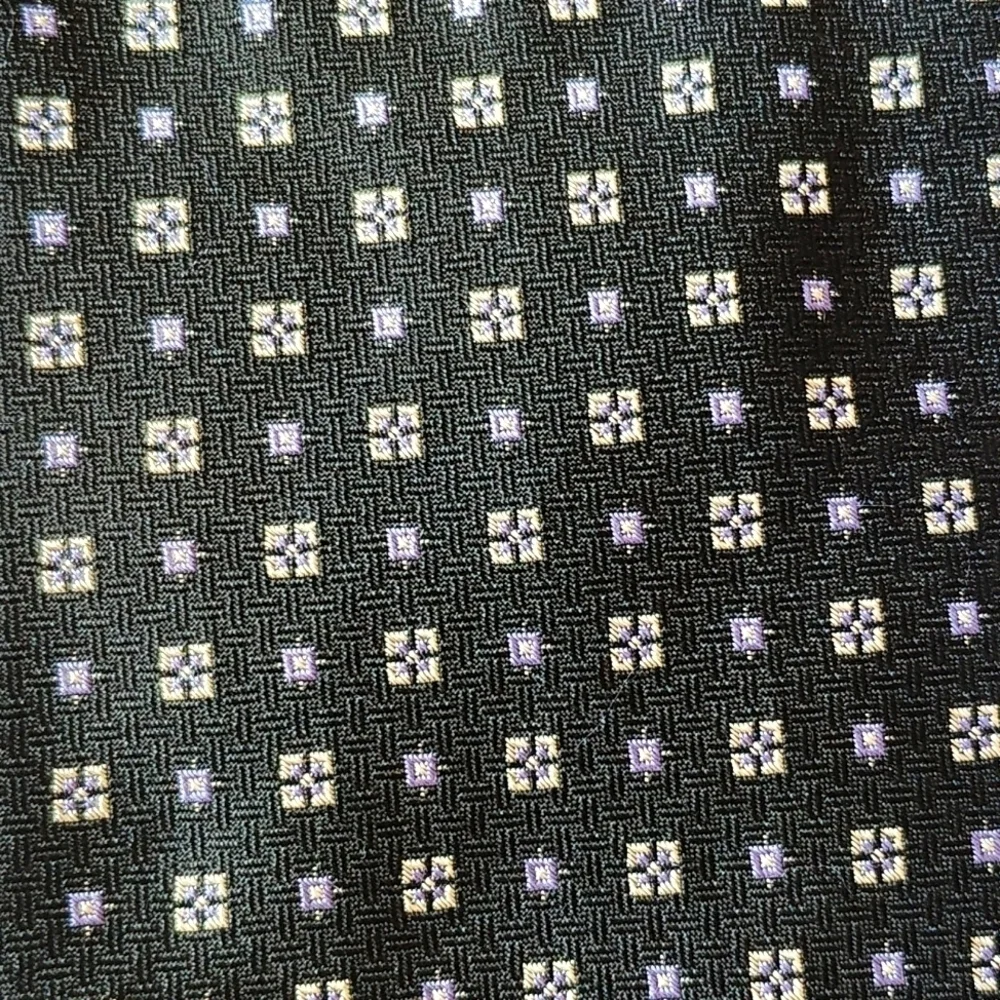 Black and purple patterned Italian silk tie